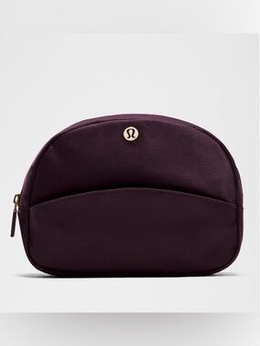Lululemon City Essentials Pouch 4L Black Plum NWT